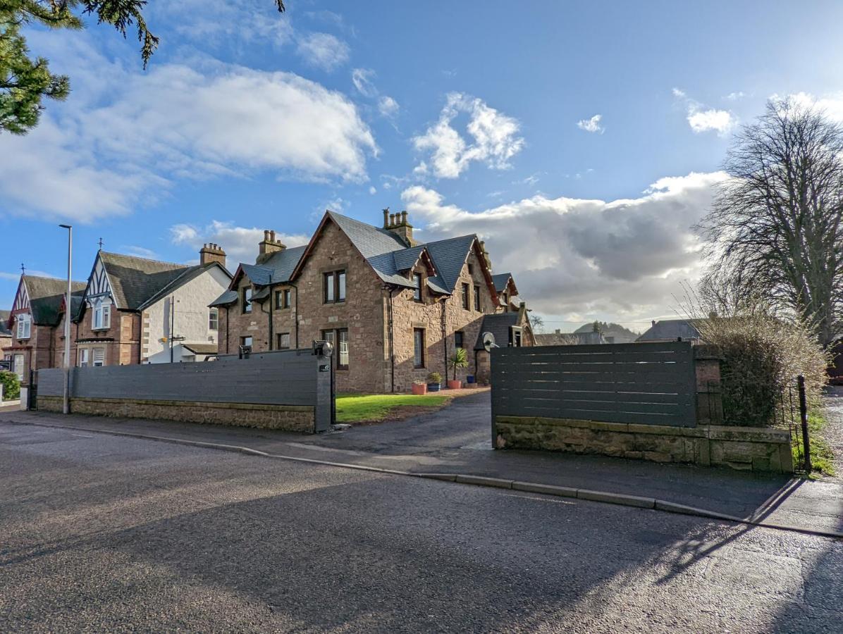 Cambeth Lodge Inverness Exterior photo