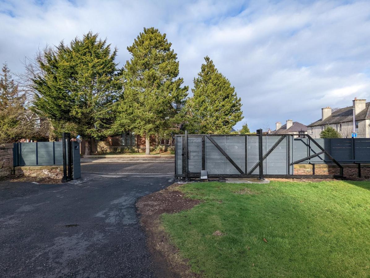 Cambeth Lodge Inverness Exterior photo